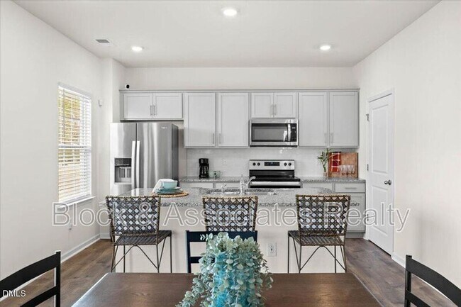 Building Photo - 97 Long Mdw Ln