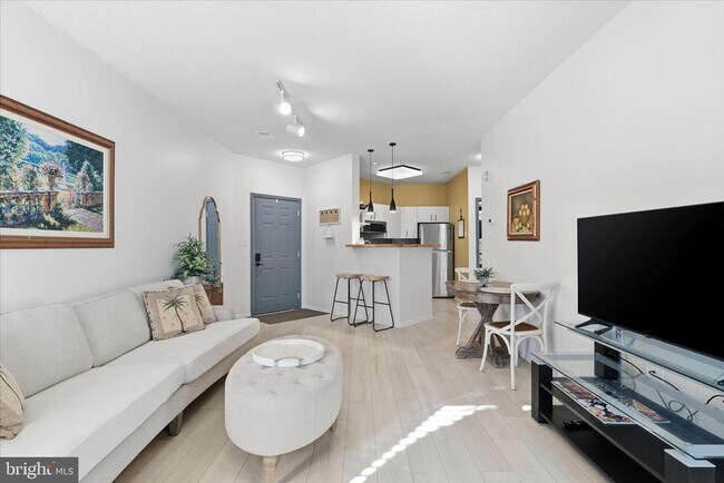 Building Photo - 14317 Climbing Rose Way