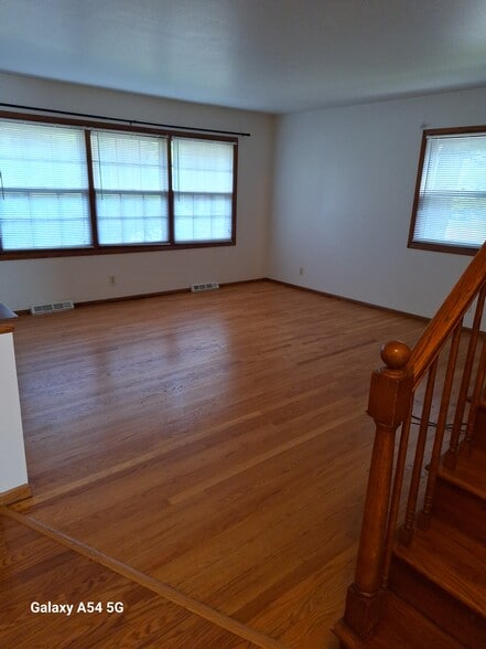 Living room - 6405 Milwaukee Ave