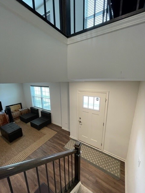 Building Photo - 2924 Reflection Dr