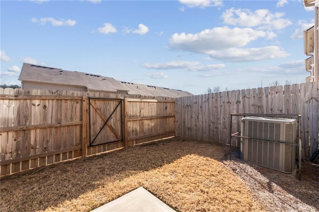 Building Photo - 1903 Plainsboro Dr