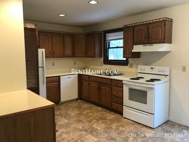 Building Photo - 33 Burleigh Rd