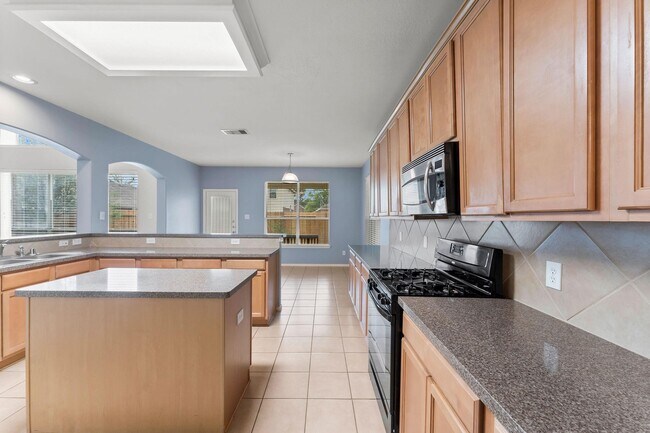 Building Photo - 29902 Legends Ridge Dr