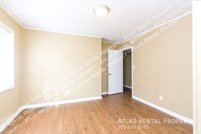Building Photo - 1341 Hartford Dr