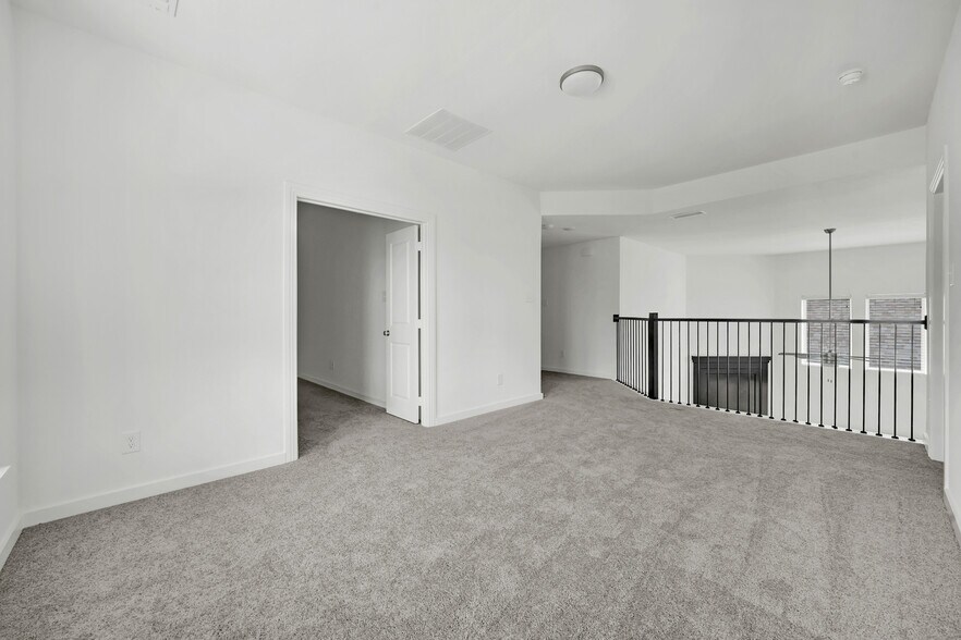 Building Photo - 3729 Paradise Way