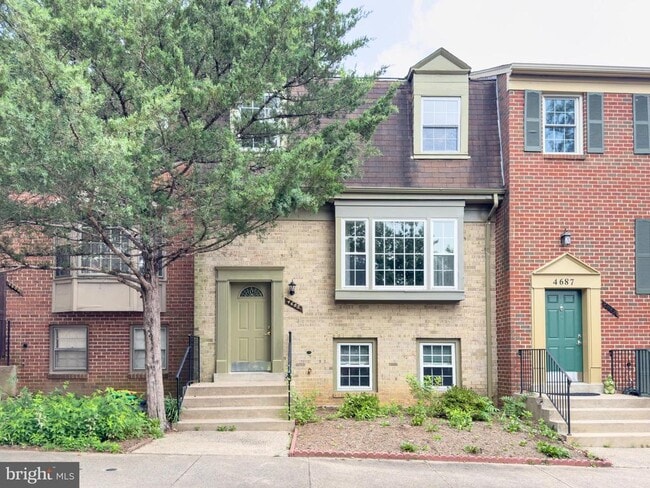 Primary Photo - 4685 Forestdale Dr