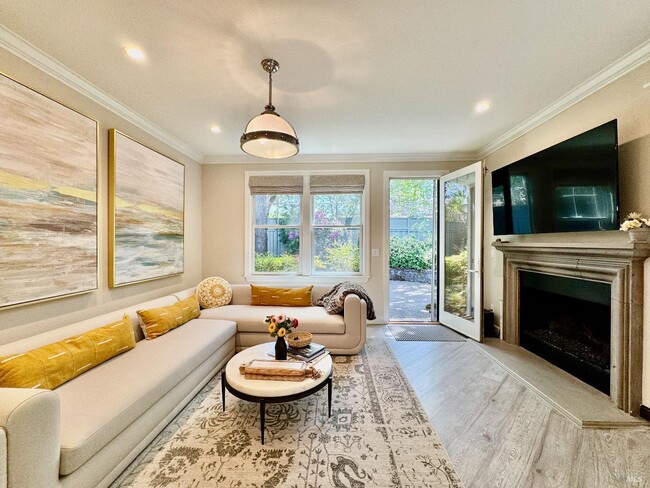 Building Photo - 33 Lande Way