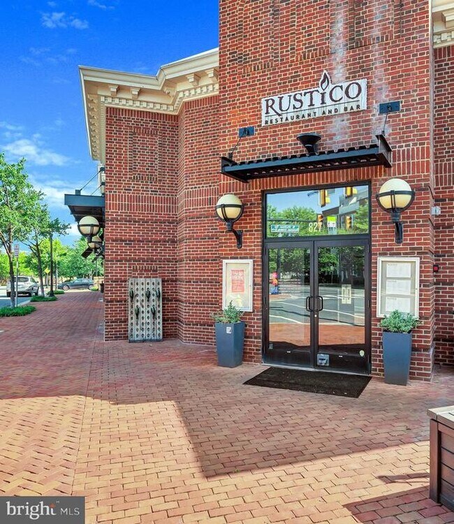 Building Photo - 709 Carpenter Rd