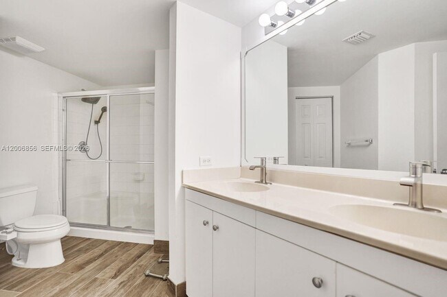 Building Photo - 2220 Tuscany Way