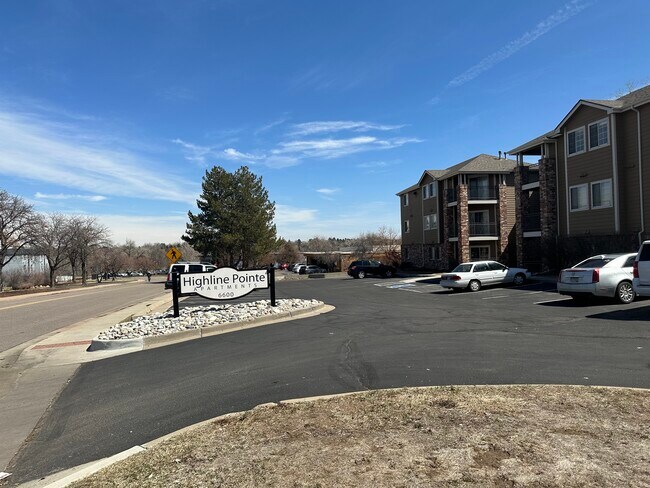 Building Photo - Highline Pointe Apts.