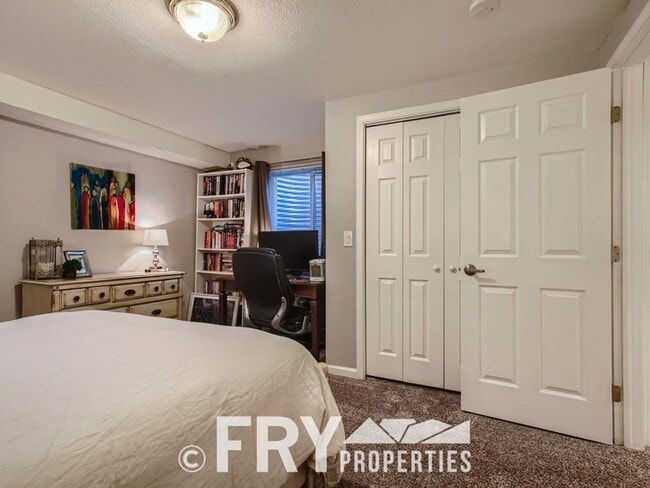 Building Photo - Beautiful Home Near Standley Lake