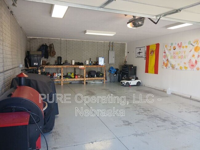 Building Photo - 7605 N 92nd Ave