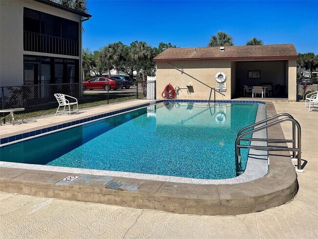 Building Photo - 7237 Cloister Dr