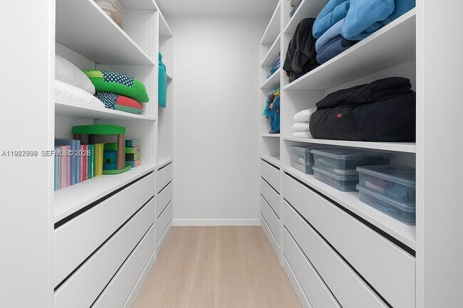 Building Photo - 3461 SE 1st St