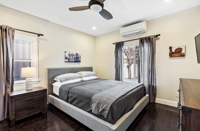 Bedroom - 1120 Poinsettia Dr