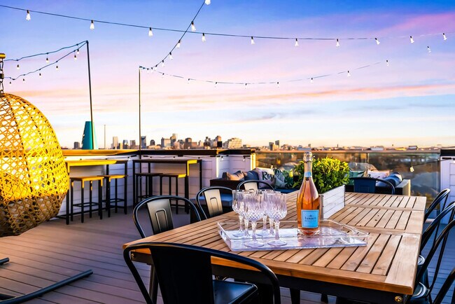 Building Photo - 1313 Baptist World Center Dr