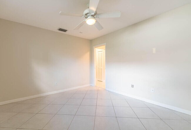 Building Photo - 251 NW 69th St
