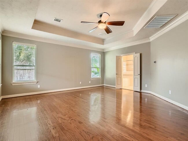 Building Photo - 2331 Vinemead Ct