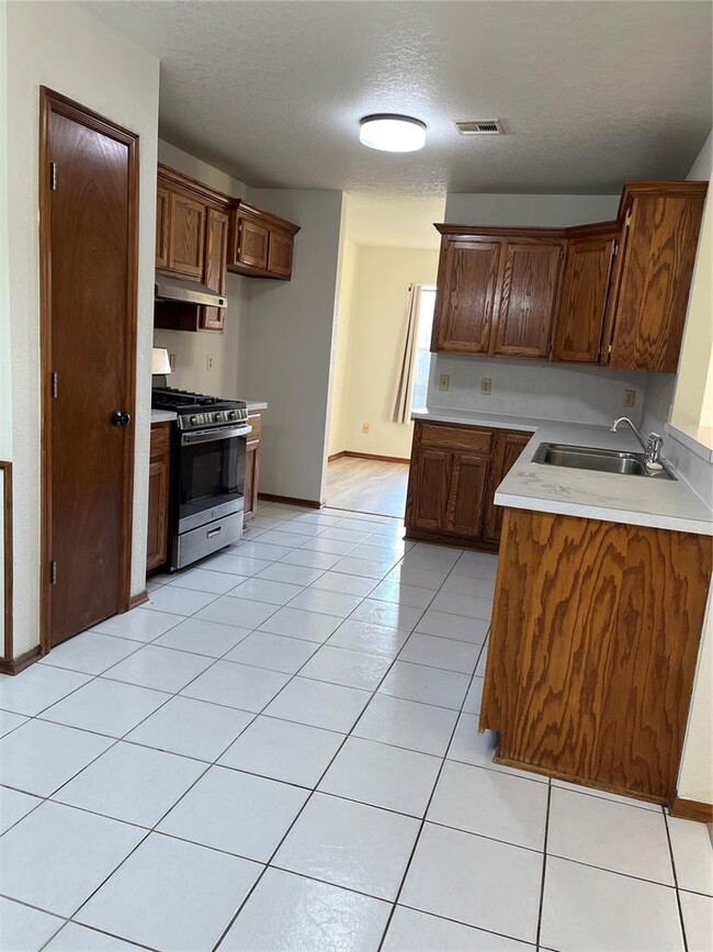 Building Photo - 317 S Chanda Ln