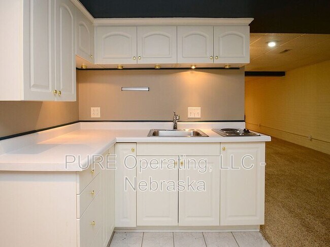 Building Photo - 1217 Pierce St