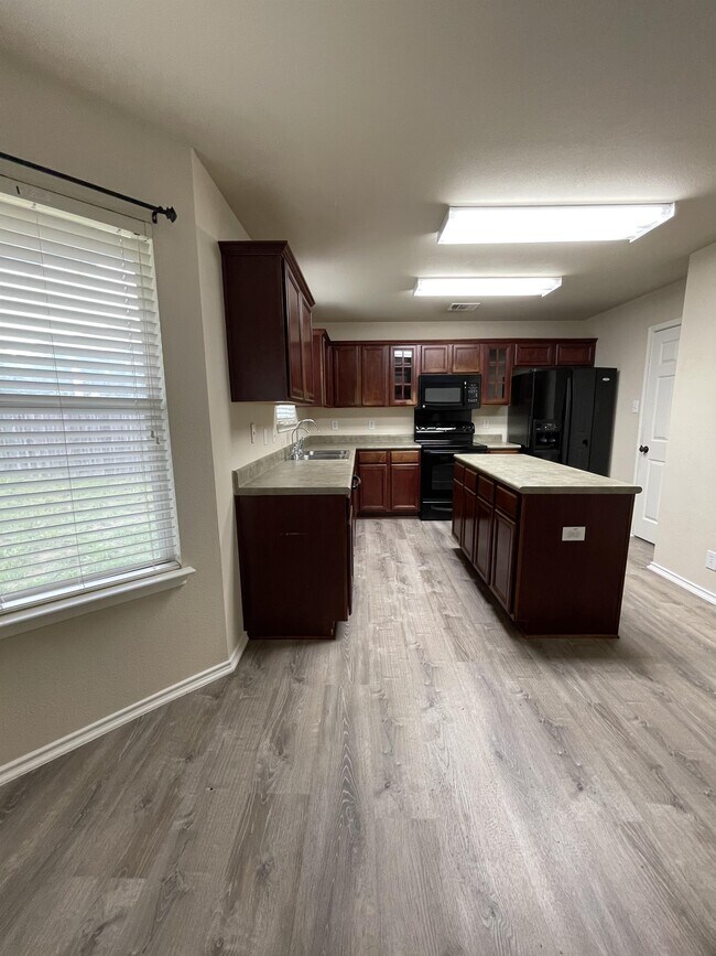 Building Photo - 4219 Whitney Green Dr