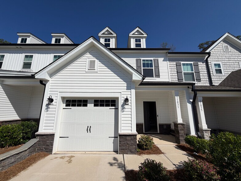 Building Photo - Room in Townhome on Pagebrook Ln