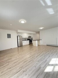 Building Photo - 1654 84th St