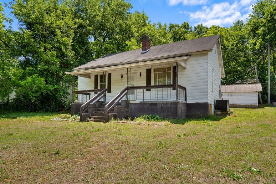 Building Photo - 902 Pickens St