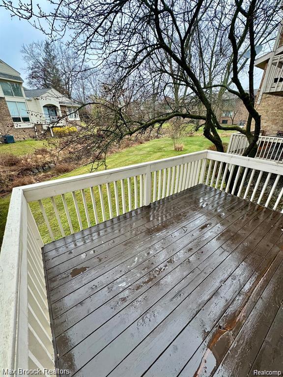 Building Photo - 7146 Pebble Park Dr