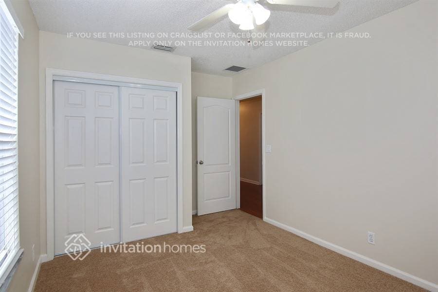 Building Photo - 1211 NW 193rd Ave