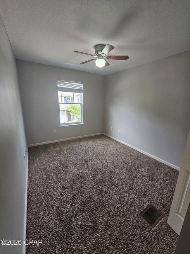 Building Photo - 7225 Quail Hollow Dr