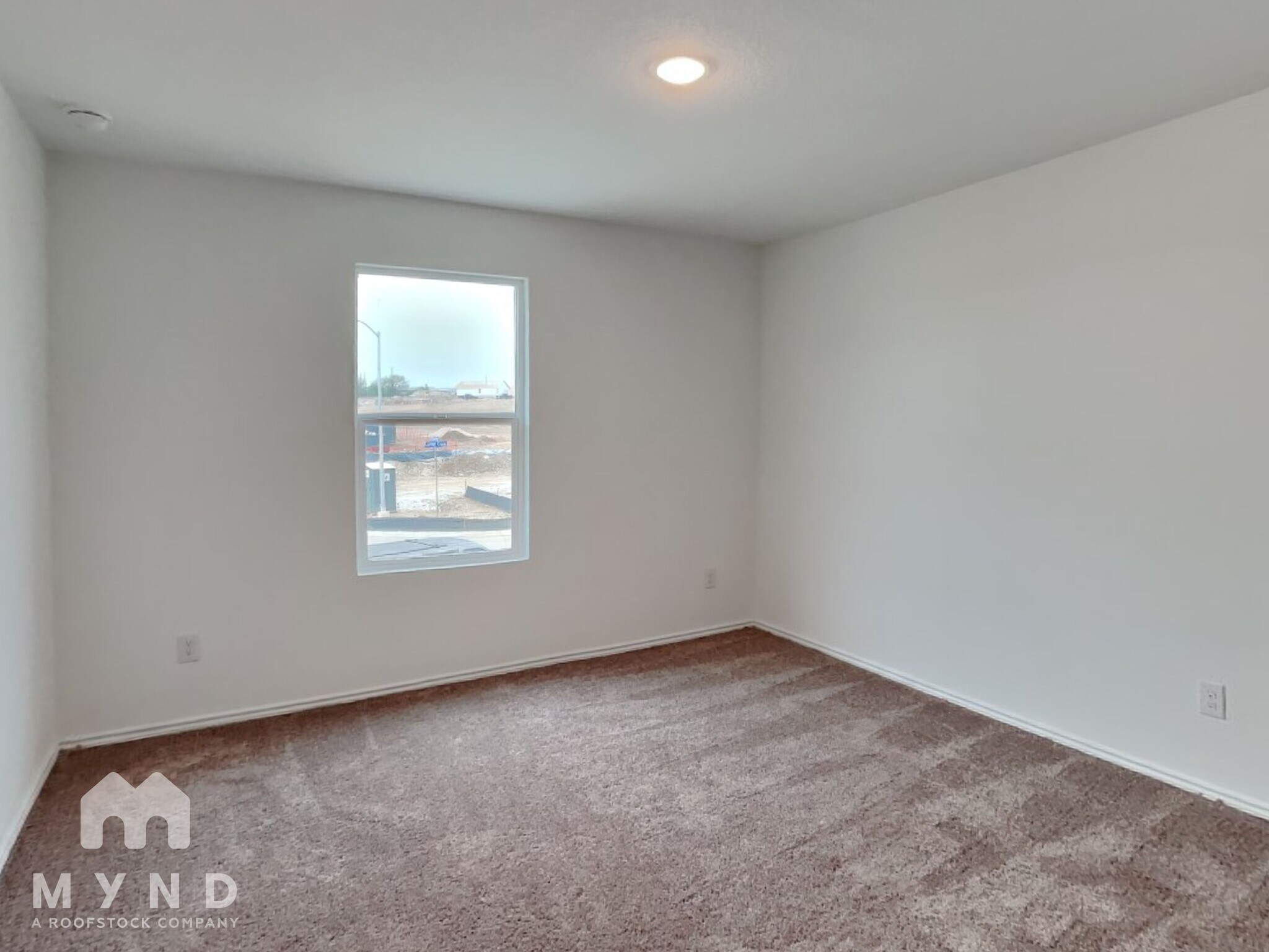 Building Photo - 9007 Lunar Cove