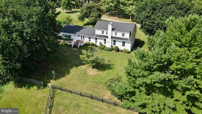 Building Photo - 39088 Bolington Rd