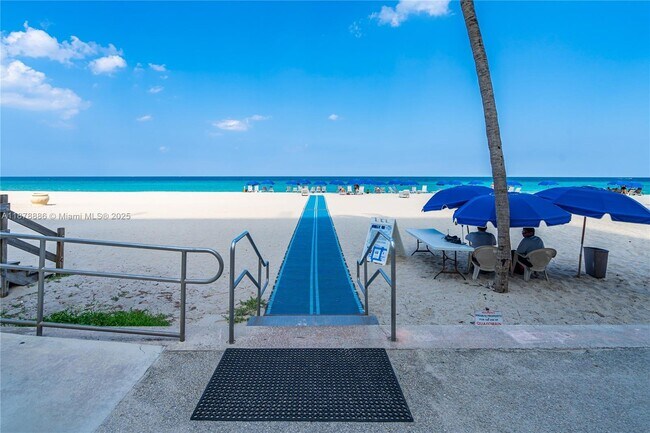 Building Photo - 2201 S Ocean Dr