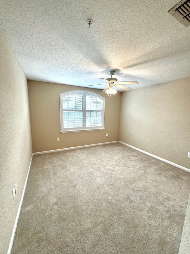 Building Photo - 440 Timberwalk Ct