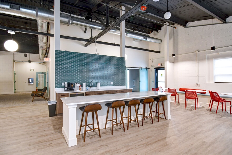 Building Photo - The Mill