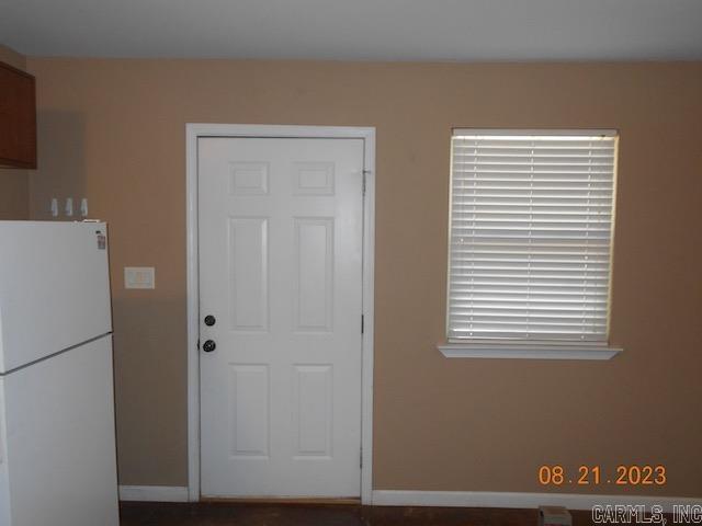 Building Photo - 20621 Cole Ln