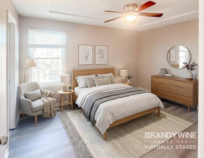 Building Photo - 918 SE Kingscross Rd