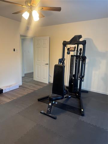 Building Photo - 7832 Royal Ln