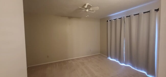 Building Photo - 505 Oppenheimer Dr