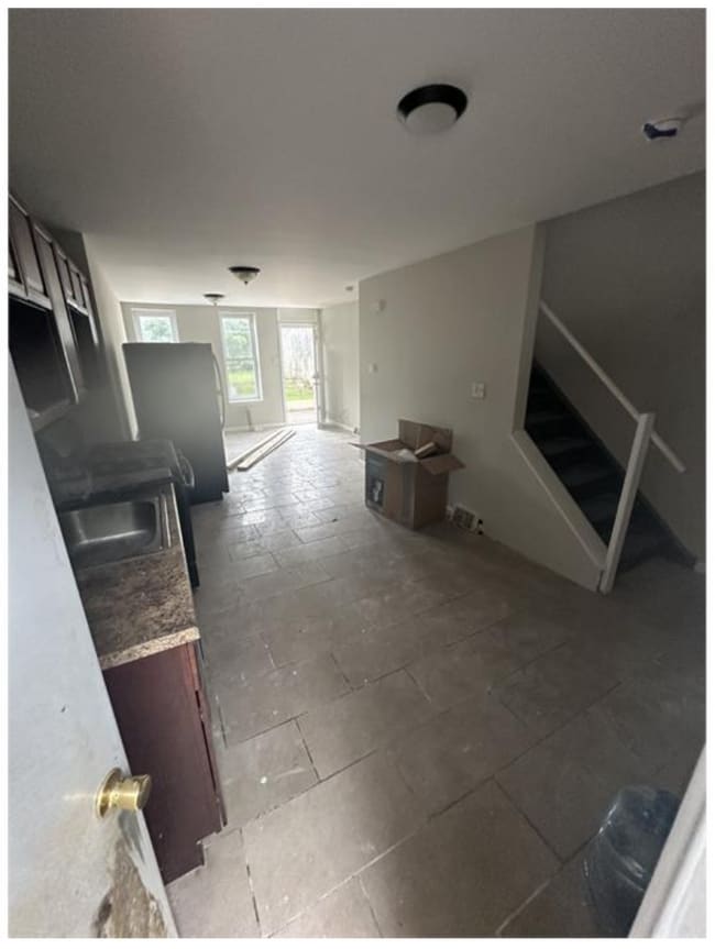 Building Photo - 2 Bedroom House of Rent