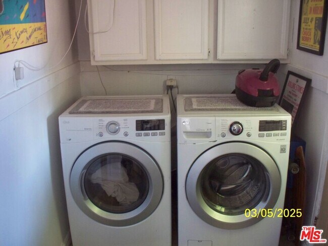 Building Photo - 4354 Coolidge Ave