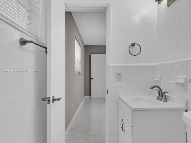 Building Photo - 6800 Raleigh St