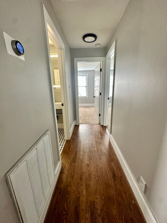 Building Photo - 1817 Knowles St