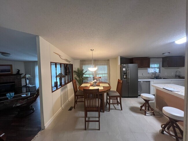 Building Photo - AVAILABLE MID-MARCH 2026! (Pet Friendly)