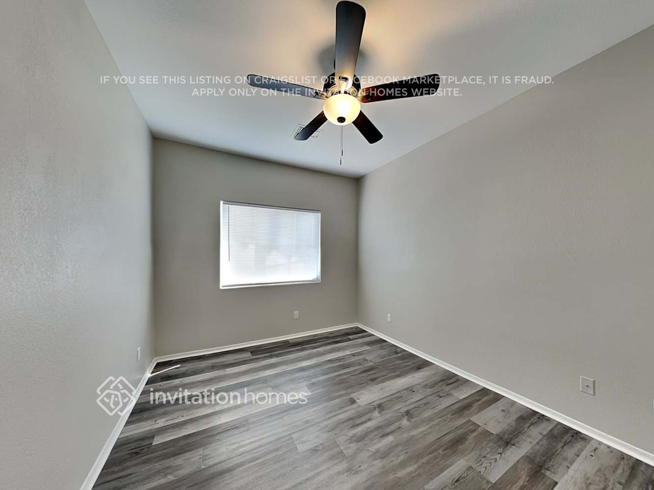 Building Photo - 5702 N 73rd Ln