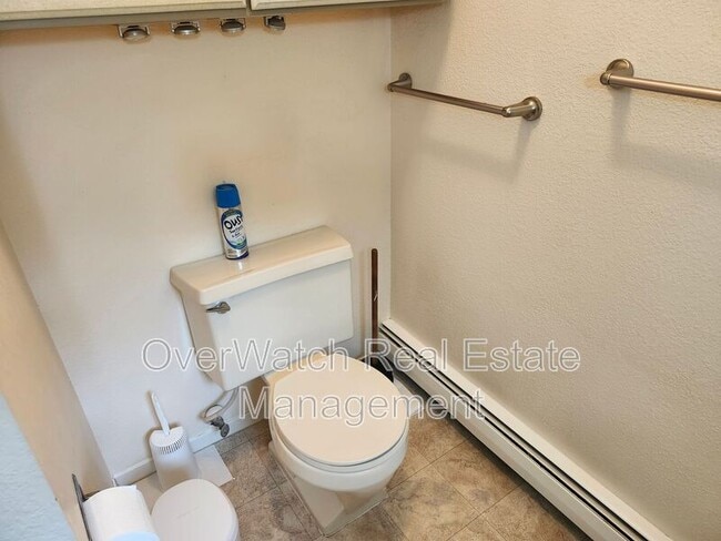 Building Photo - 3890 Caravelle Dr