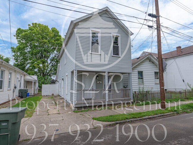 Building Photo - 61 Little St