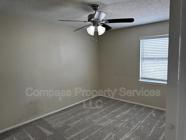 Building Photo - 1214 Baylor Ave