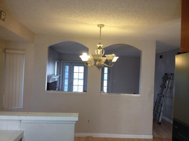 Building Photo - Charming 2-Bed, 2-Bath Pool Home with Fireplace & 2-Car Garage in Quiet Colton Neighborhood